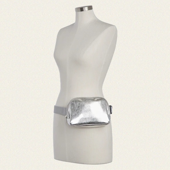 Gap Vegan Leather Metallic Belt Bag - Picture 1 of 6